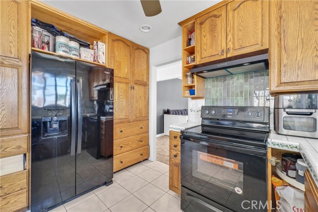 5622 Sharon Way, Jurupa Valley CA: https://media.crmls.org/medias/f9929cbd-a695-42a8-a284-405189f88119.jpg