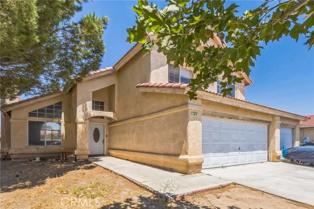 1725 Le Niche Lane, Lancaster CA: https://media.crmls.org/medias/f992d417-480c-4f0a-8a90-33f6340622a9.jpg