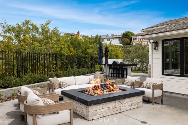 Detail Gallery Image 35 of 38 For 1 San Martin Way, Corona Del Mar,  CA 92625 - 4 Beds | 2/1 Baths