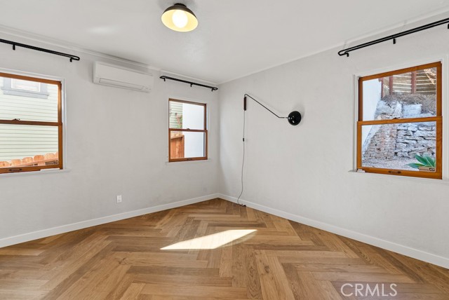 Detail Gallery Image 18 of 37 For 2130 Apex, Los Angeles,  CA 90039 - 3 Beds | 1 Baths