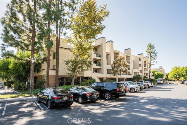 Detail Gallery Image 16 of 26 For 5565 Canoga Ave #309,  Woodland Hills,  CA 91367 - 2 Beds | 2 Baths