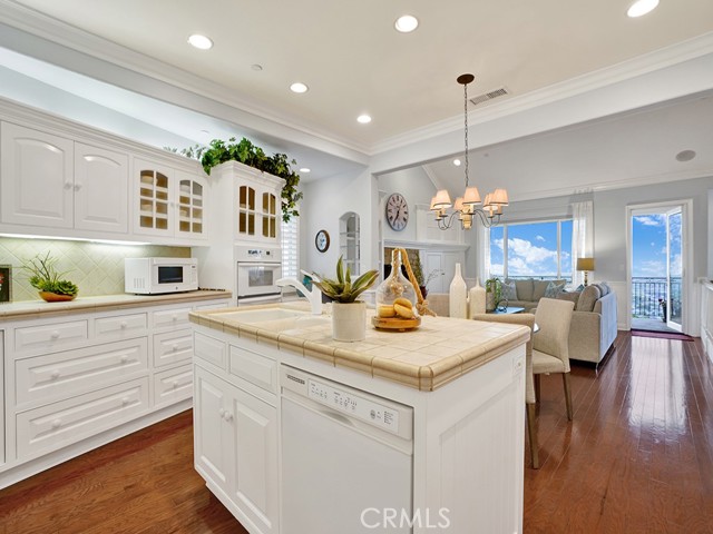 12272 Media Panorama, North Tustin CA: https://media.crmls.org/medias/f994e19a-0ec9-45b9-b292-75ccc54f9811.jpg