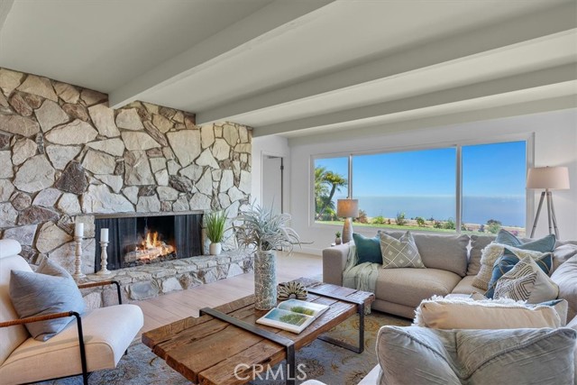 29127 Covecrest Drive, Rancho Palos Verdes CA: https://media.crmls.org/medias/f995c413-affe-41b9-b739-c8f41945cfdc.jpg