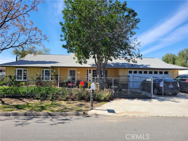 Detail Gallery Image 1 of 1 For 5461 Steve St, Jurupa Valley,  CA 92509 - 4 Beds | 2 Baths