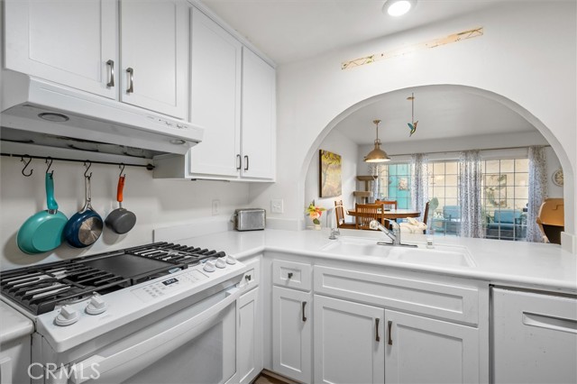 Image 5 of 37 For 4682 Maxwell Court