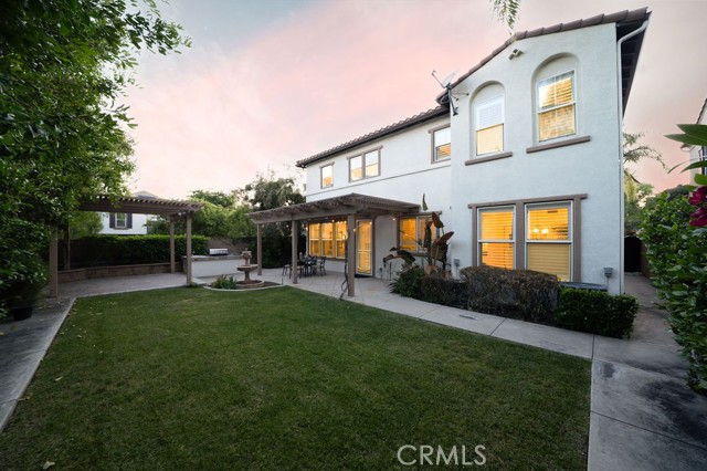 26 Upland, Irvine CA: https://media.crmls.org/medias/f9976127-de6b-4e38-9c5d-825da5f33862.jpg