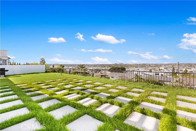 4136 Via Lado, Torrance CA: https://media.crmls.org/medias/f997c293-8555-45bf-ab0a-352e1153e29f.jpg