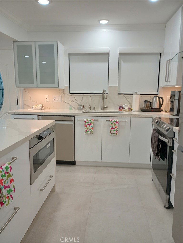 MLS #OC25222453 image #10