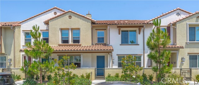 19209 Tideline Court, Huntington Beach CA: https://media.crmls.org/medias/f999e9b7-431f-4f3a-9be6-83f280460eec.jpg