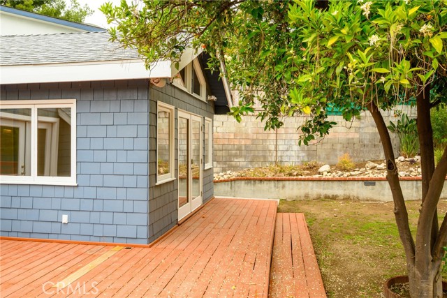 5624 Freeman Avenue, La Crescenta CA: https://media.crmls.org/medias/f99a0f20-ebe9-420f-acf8-1e2ac8df2f7f.jpg