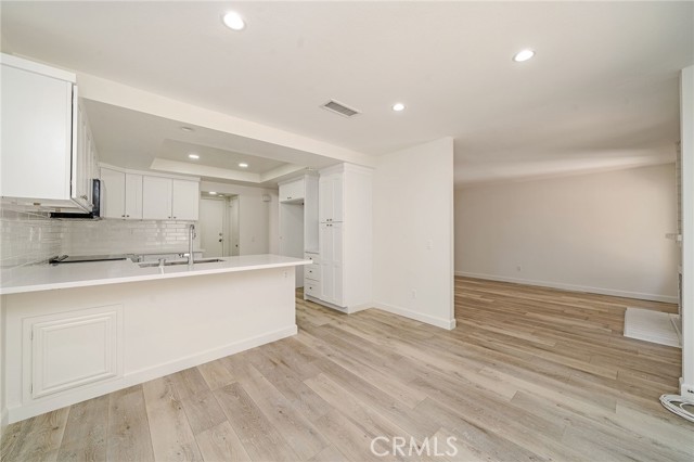 Detail Gallery Image 7 of 33 For 2440 Applewood, Fullerton,  CA 92833 - 3 Beds | 2/1 Baths