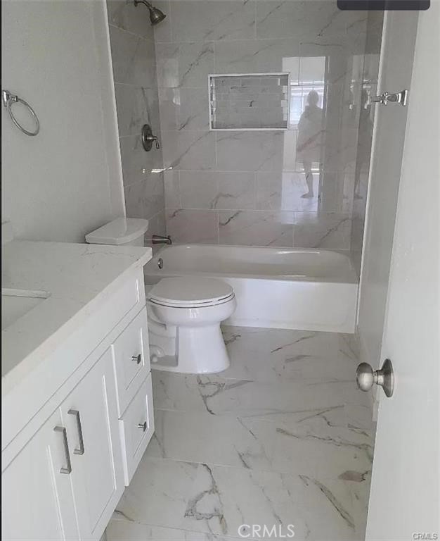 Image 2 of 7 For 2380 Benidorm Circle 104