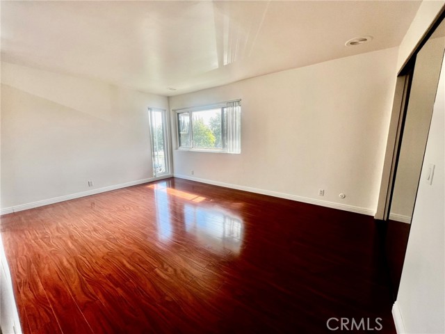 Detail Gallery Image 24 of 40 For 19451 Sherman Way #501,  Reseda,  CA 91335 - 3 Beds | 2/1 Baths