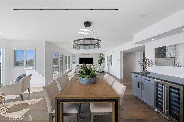 Detail Gallery Image 11 of 42 For 723 Balboa Ave, Laguna Beach,  CA 92651 - 4 Beds | 4 Baths