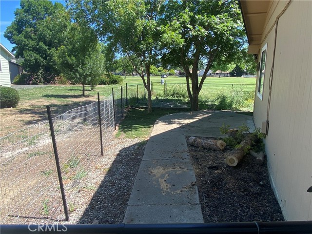 19265 Verde Court, Hidden Valley Lake CA: https://media.crmls.org/medias/f99c6787-43f7-4e33-8ca5-45aea4e9e431.jpg