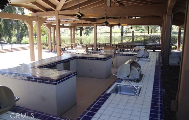 240 Glenview Lane, Hemet CA: https://media.crmls.org/medias/f99c8983-02d1-44a1-a315-87d375d235fe.jpg