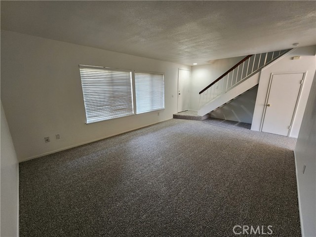 717 Knollwood Lane, San Dimas CA: https://media.crmls.org/medias/f99dd2e3-4aba-45c5-a6d2-a61785a6b32a.jpg