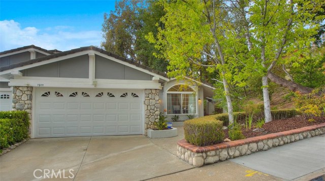 19111 Sycamore Glen Dr, Lake Forest, CA 92679