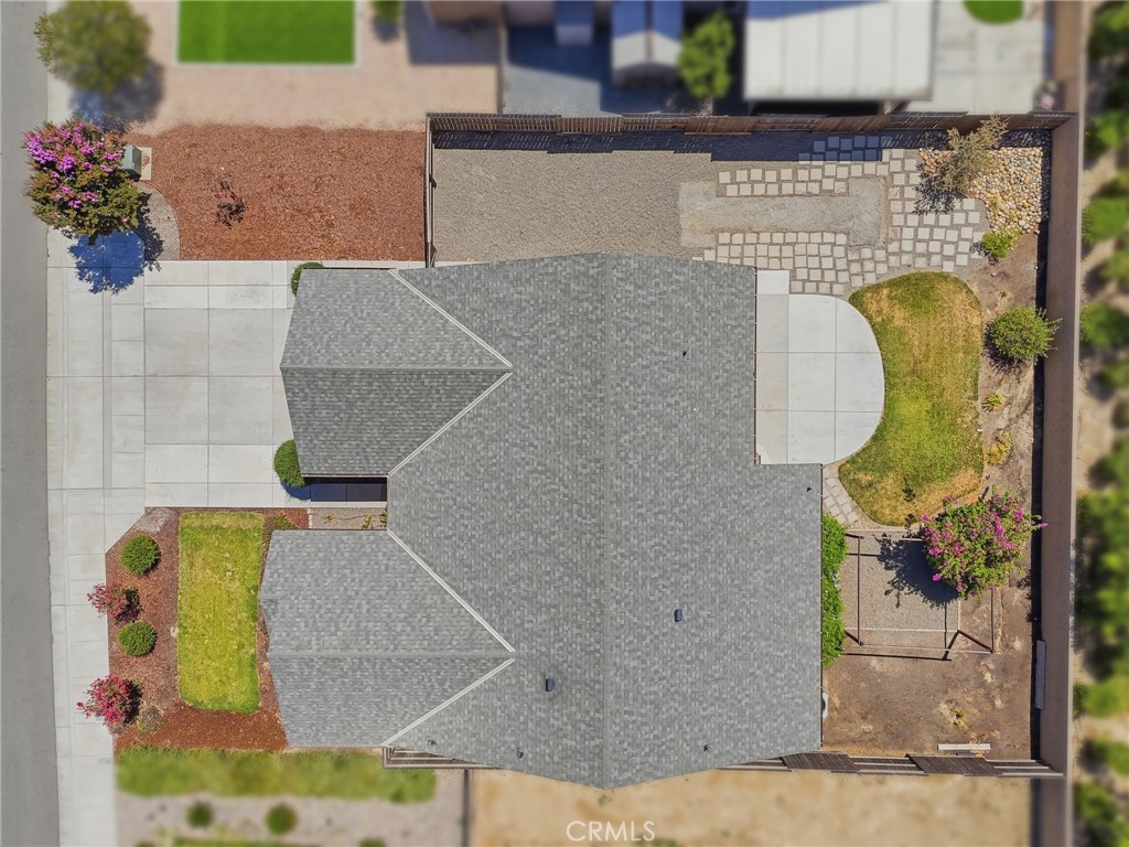 https://media.crmls.org/medias/f99ed350-7c17-4666-8317-a13aa934a101.jpg?preset=X-Large