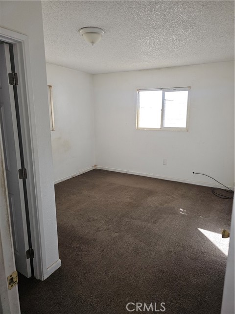 11874 Yates Avenue, Adelanto, California 92301, 2 Bedrooms Bedrooms, ,1 BathroomBathrooms,Single Family Residence,For Sale,Yates,HD25039081