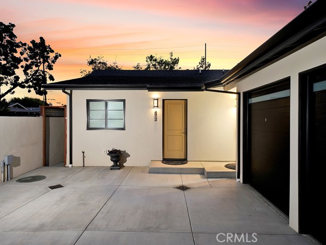 Detail Gallery Image 1 of 19 For 472 S Pixley St a,  Orange,  CA 92868 - 2 Beds | 2 Baths