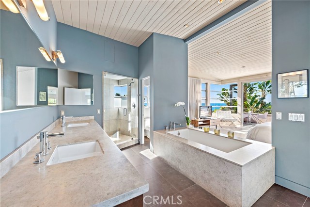 Detail Gallery Image 28 of 46 For 30692 Marilyn, Laguna Beach,  CA 92651 - 4 Beds | 3/1 Baths