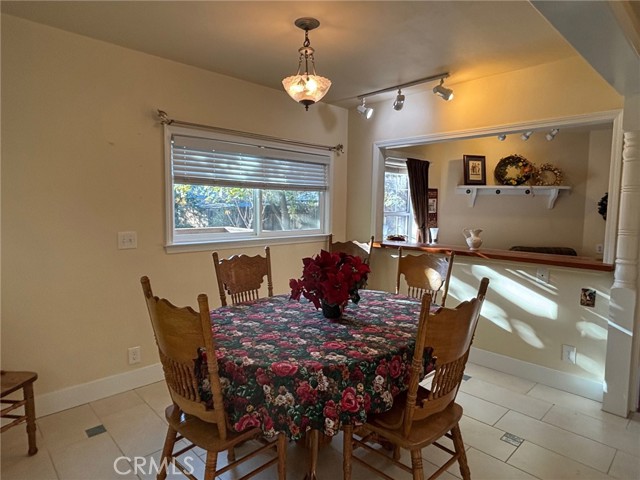 Detail Gallery Image 14 of 41 For 2027 Palm Ave, Chico,  CA 95926 - 3 Beds | 2 Baths