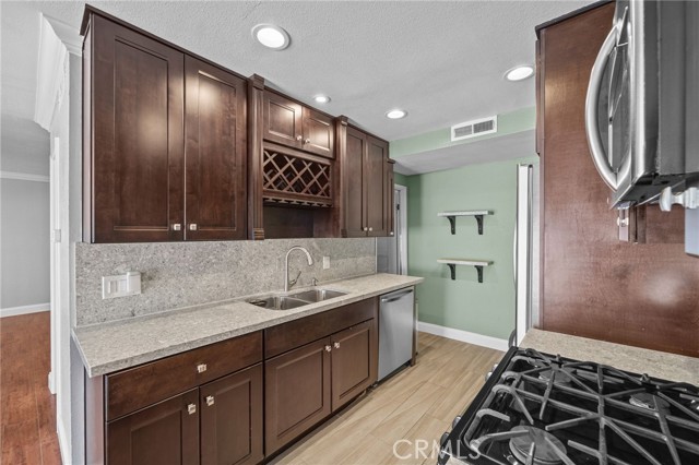 23006 Via Cereza, Mission Viejo CA: https://media.crmls.org/medias/f9a0c37a-c4de-4e29-bfb9-b7acb6e62196.jpg