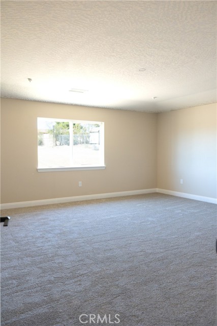 17963 Catalpa Street, Hesperia CA: https://media.crmls.org/medias/f9a1808e-a48f-45e7-82ca-8aacf9417626.jpg