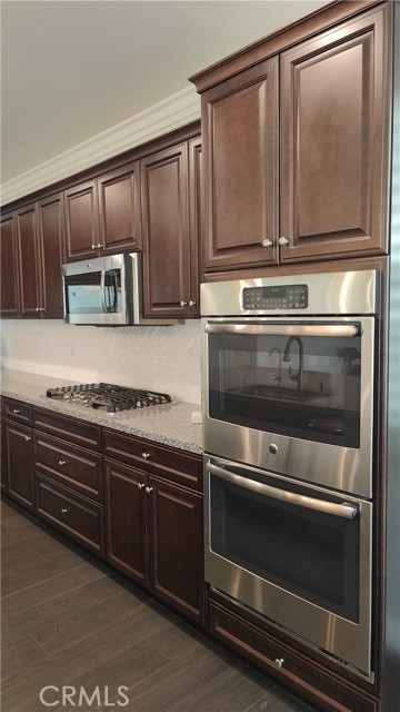 6956 Dublin Drive, Chino CA: https://media.crmls.org/medias/f9a191d7-7902-4581-8c9e-9461c56ff8ab.jpg