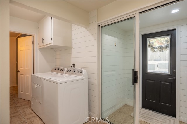 42668 Sonoma Drive, Big Bear Lake CA: https://media.crmls.org/medias/f9a1b8c3-fc45-4f42-abf3-3993fde06c0c.jpg