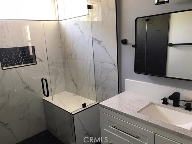 26734 Caravan Cir, Corona CA: https://media.crmls.org/medias/f9a2c447-6286-4dc0-a6e2-b554fa1a4784.jpg