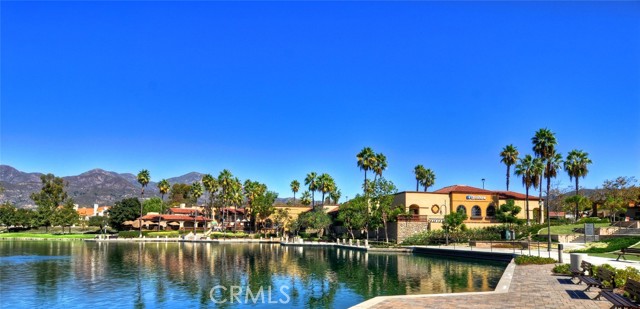 7 Santolina, Rancho Santa Margarita CA: https://media.crmls.org/medias/f9a3aa50-f948-4da7-96d0-4a0613cb4efb.jpg
