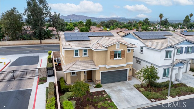 Detail Gallery Image 3 of 31 For 24944 Fortress Ct, Moreno Valley,  CA 92553 - 4 Beds | 2/1 Baths