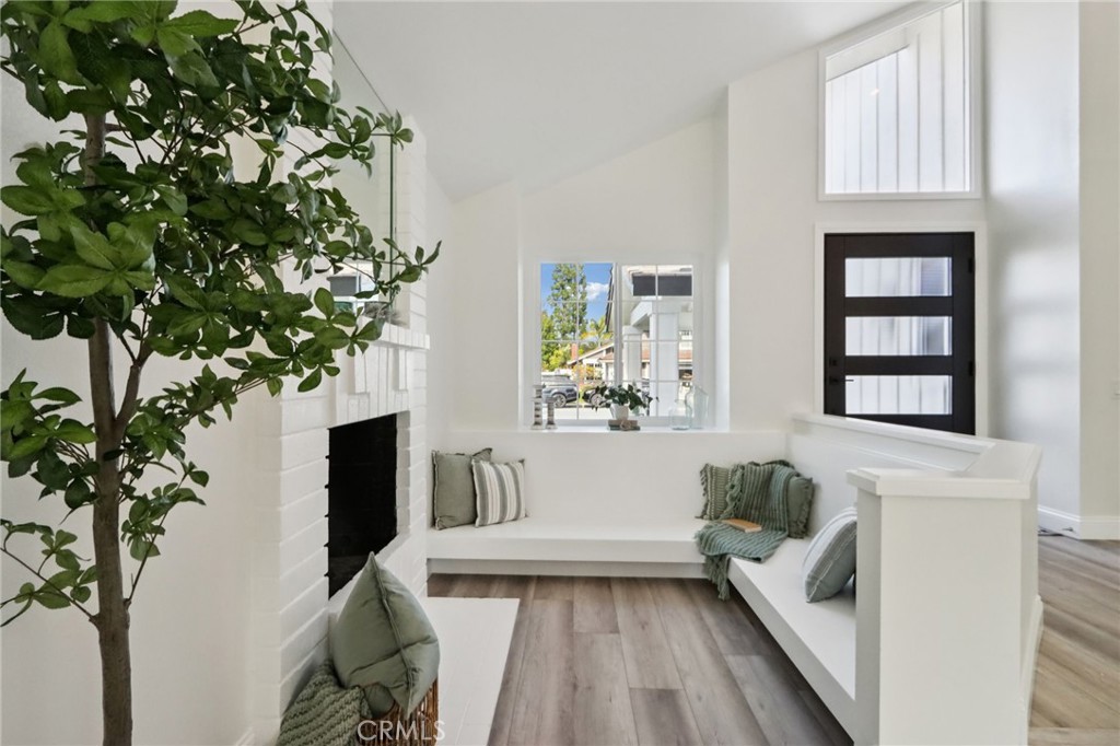 MLS #OC25272955 image #12