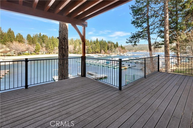 Detail Gallery Image 33 of 46 For 27467 N Bay Rd, Lake Arrowhead,  CA 92352 - 6 Beds | 5/2 Baths
