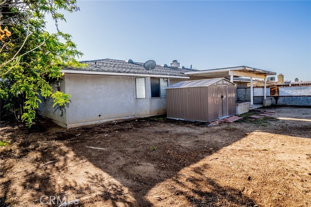 12770 5th Avenue, Victorville CA: https://media.crmls.org/medias/f9a6f5ef-8db3-46b1-ac93-a4807c68d1f3.jpg