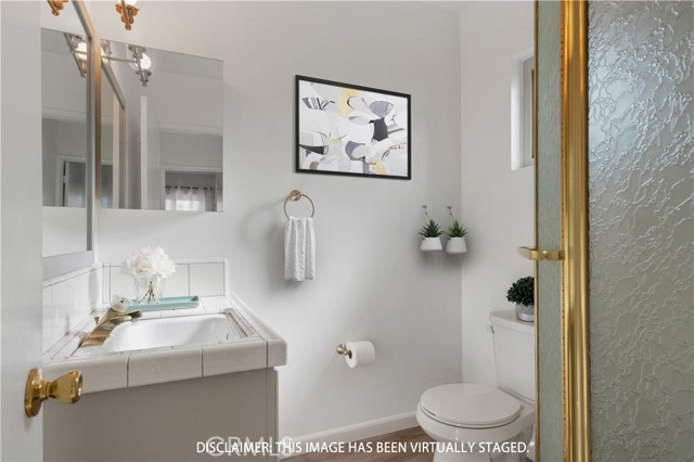 Upstairs bathroom - Virtually staged