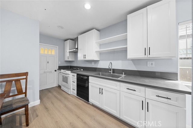 Detail Gallery Image 11 of 29 For 6513 Lexington Ave, Los Angeles,  CA 90038 - 4 Beds | 2 Baths