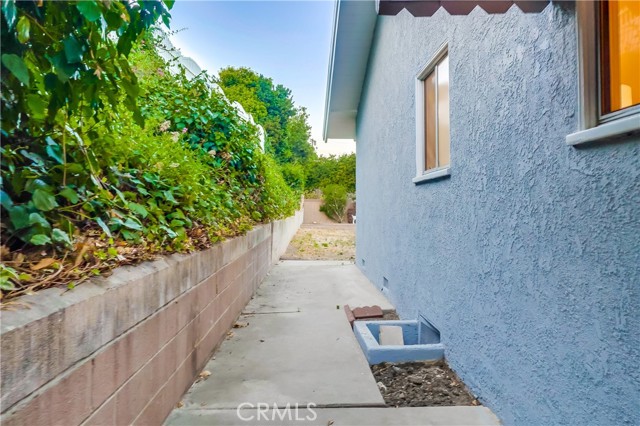 1522 W 1st Street, San Pedro CA: https://media.crmls.org/medias/f9a9d592-e2ab-42c1-a032-76f945efc51c.jpg