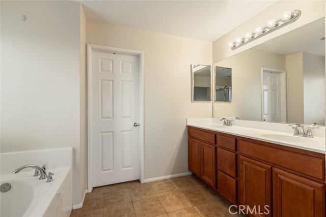 Detail Gallery Image 30 of 48 For 3408 Gemstone, Rosamond,  CA 93560 - 5 Beds | 3 Baths