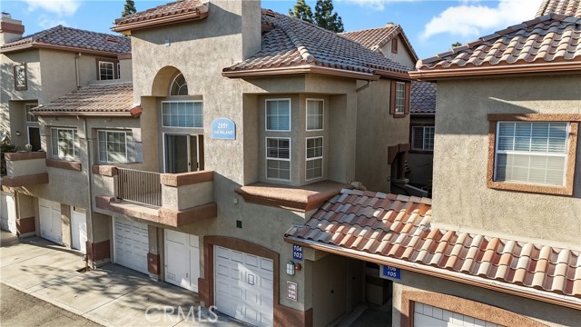 Detail Gallery Image 1 of 32 For 2951 via Milano #202,  Corona,  CA 92879 - 2 Beds | 2 Baths