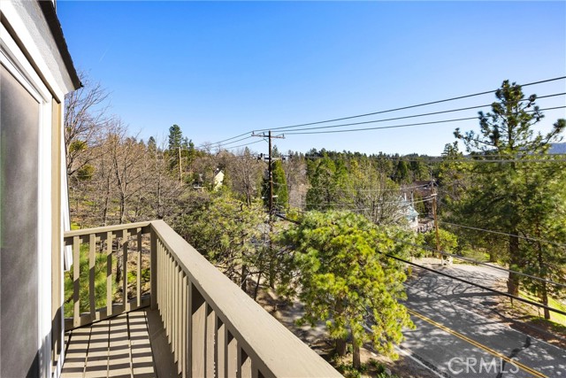 Detail Gallery Image 27 of 44 For 1113 N Grass Valley, Lake Arrowhead,  CA 92352 - 4 Beds | 2 Baths