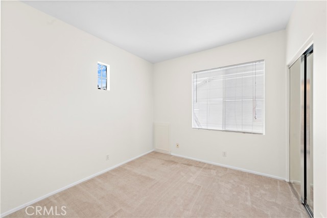 68 Kyle Court, Ladera Ranch CA: https://media.crmls.org/medias/f9abf7f3-b18c-411e-8602-6b2d6a25708f.jpg