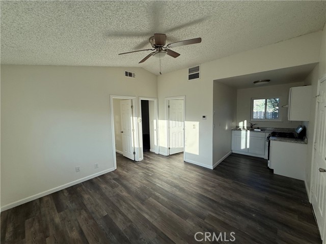 Detail Gallery Image 28 of 33 For 15332 Tuscola Rd, Apple Valley,  CA 92307 - – Beds | – Baths