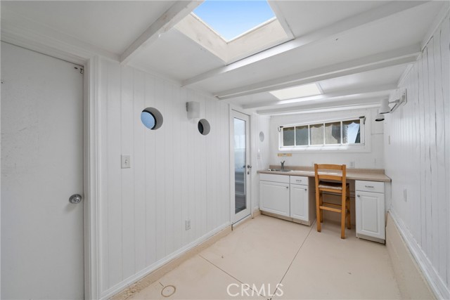 16685 S Pacific Avenue, Sunset Beach CA: https://media.crmls.org/medias/f9ac88cb-076d-446f-8584-15f3663b34d3.jpg
