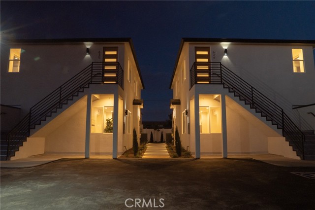 630 N Juniper Street, Escondido CA: https://media.crmls.org/medias/f9acaeb4-acf4-4f26-98e3-df1444bc6572.jpg