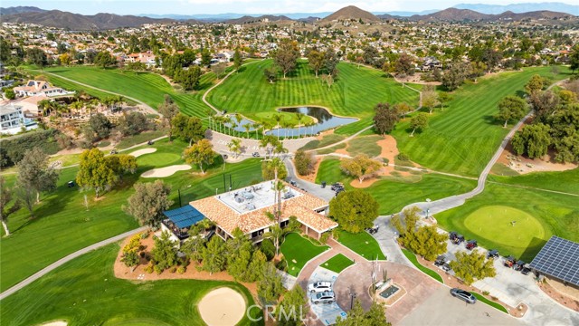 31502 Emperor Drive, Canyon Lake CA: https://media.crmls.org/medias/f9acb398-862f-4415-b75f-b809ff1aec74.jpg