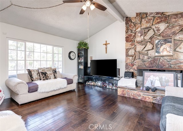 Detail Gallery Image 17 of 43 For 2960 Terraza Pl, Fullerton,  CA 92835 - 4 Beds | 4 Baths