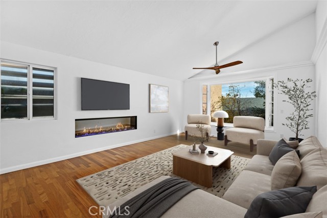 Detail Gallery Image 3 of 63 For 1321 Pepper Tree Ln, Vista,  CA 92084 - 4 Beds | 3 Baths